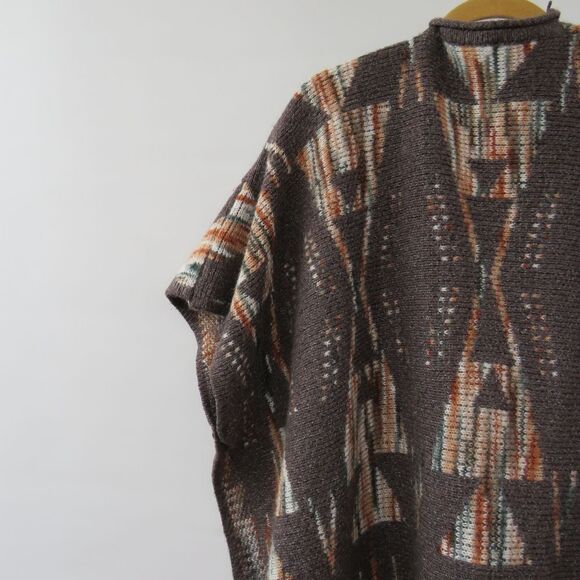 Boho Southwestern Women Size Large Open Front Gray Neutral Beige Fringe Poncho - Picture 10 of 12